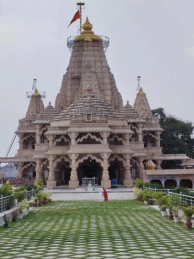 नीमच में घूमने की जगहें: टॉप 10 पर्यटन स्थल और मंदिर 7 सांवरिया सेठ मंदिर (Sanwariya Seth Mandir)